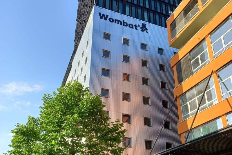 Side view image of Wombat's Weksviertel building