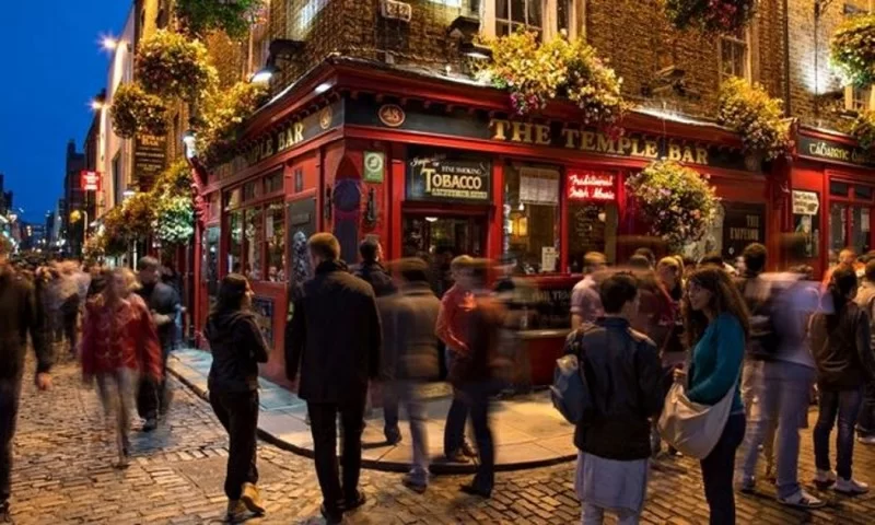 dublins-temple-bar-area-012