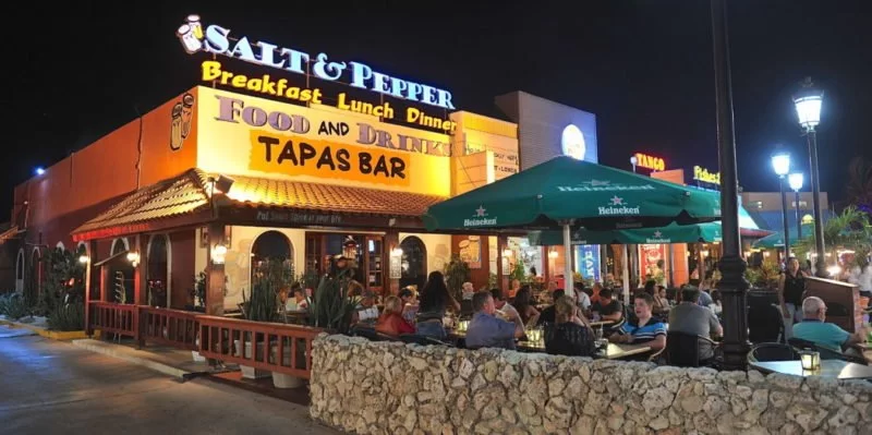 best restaurants in aruba - sea salt grill