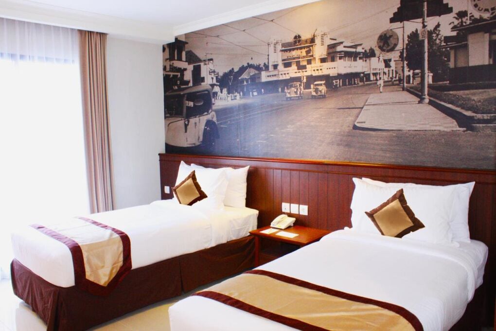 places to stay in Surabaya