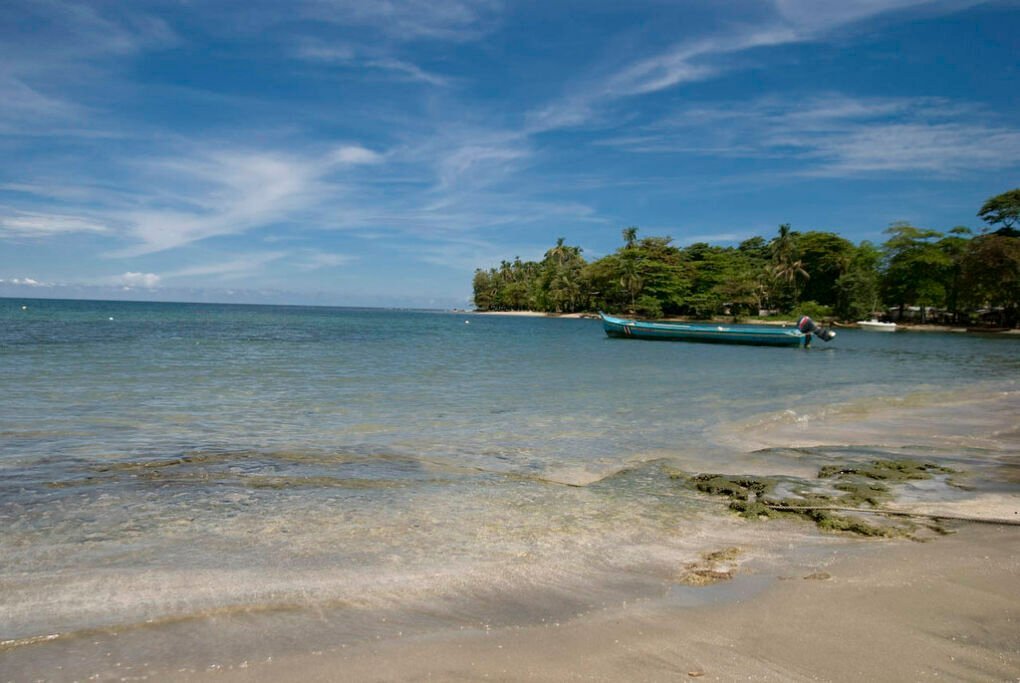 Puerto Viejo beach boat