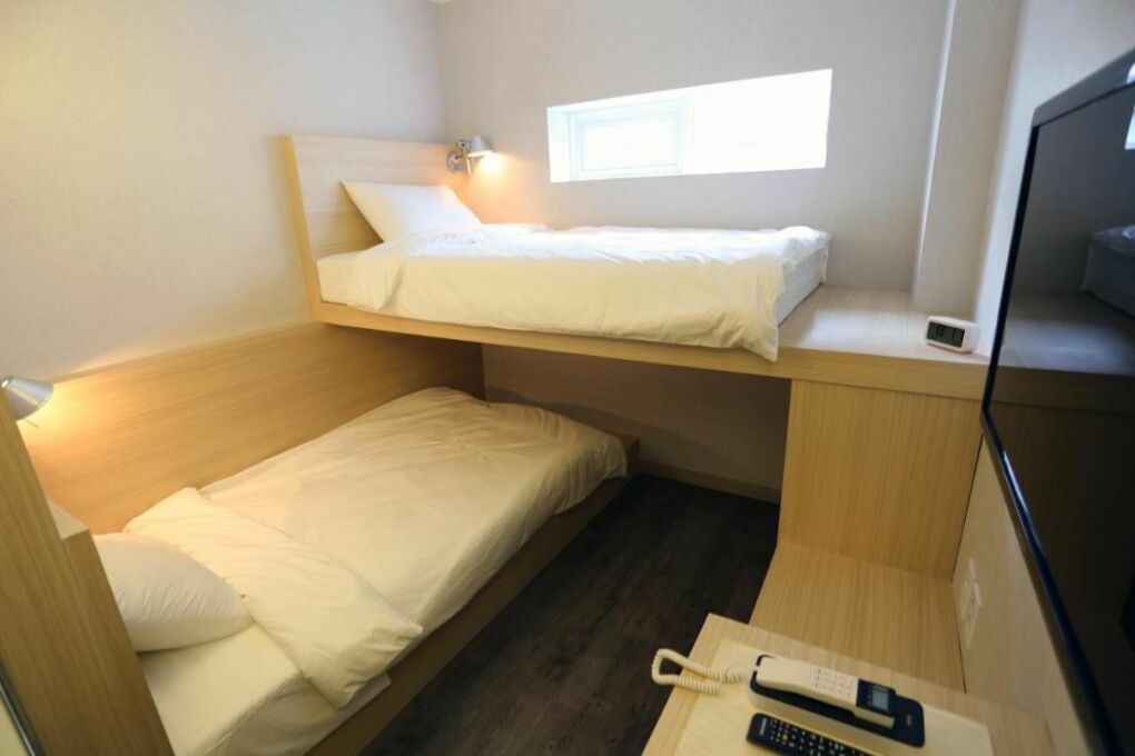 coliving-coworking-south-korea-hotel-8-hours