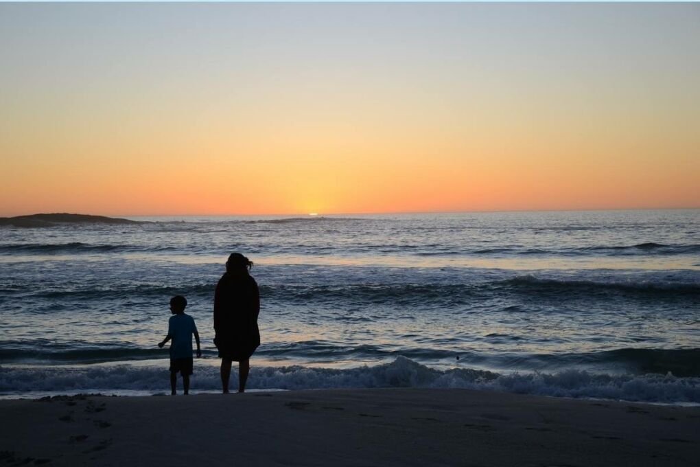 cape-town-family-beach-sunset