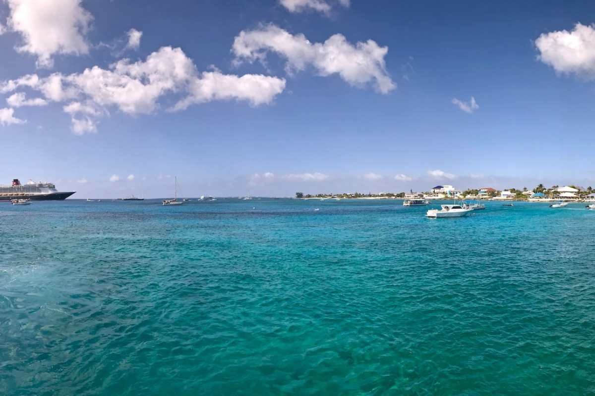 The Cayman Islands: The Perfect Place to Live and Work – Foreign