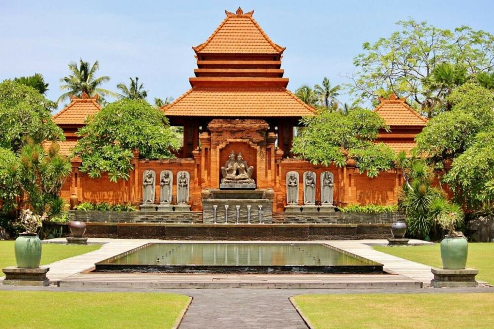 orange temple in kuta bali