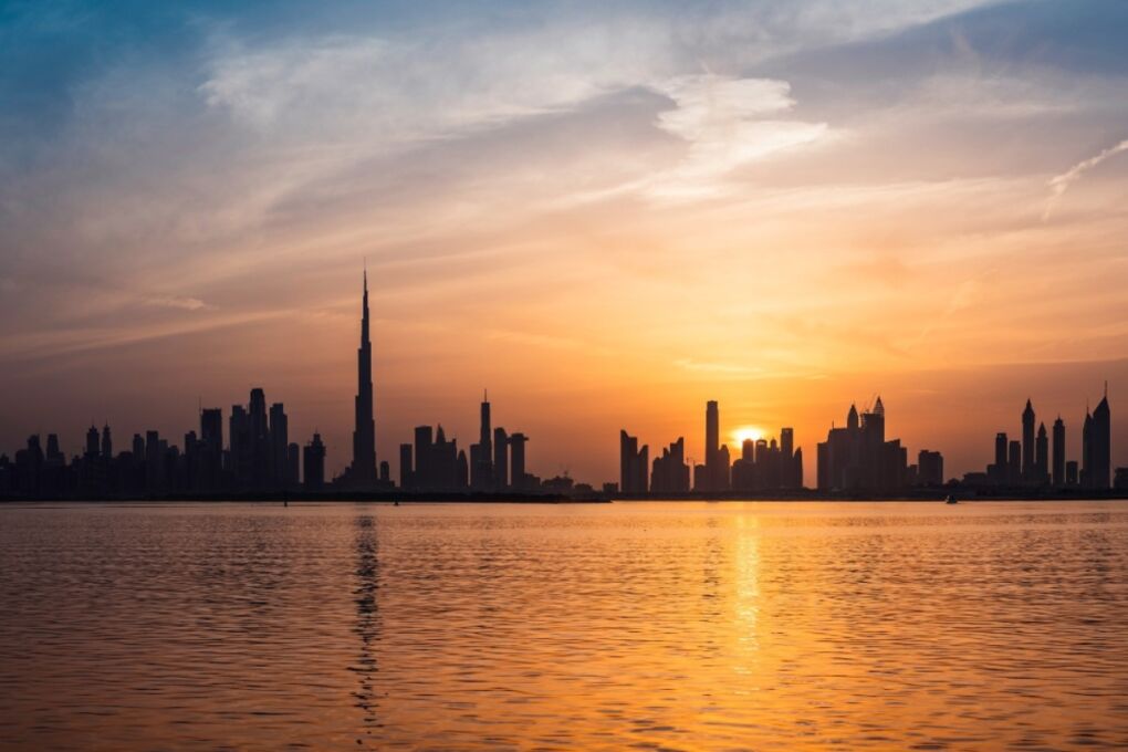 Dubai-skyline-with-sunset-in-background