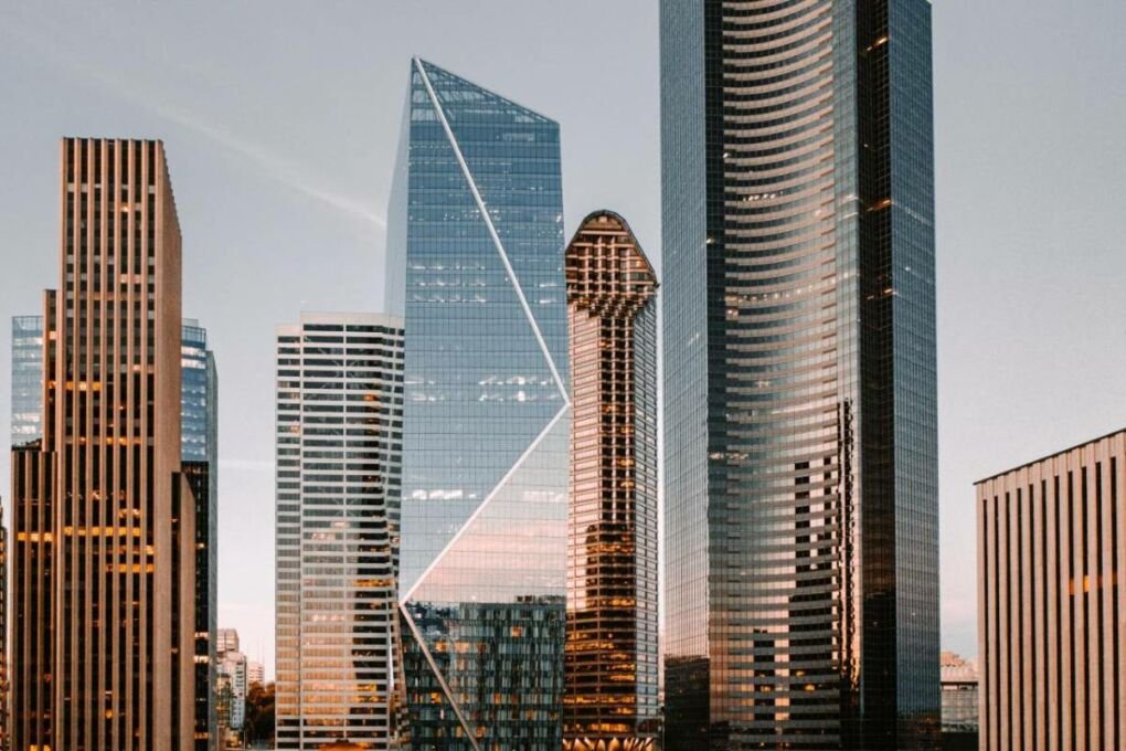 The Lotte Hotel surrounded by other tall buildings