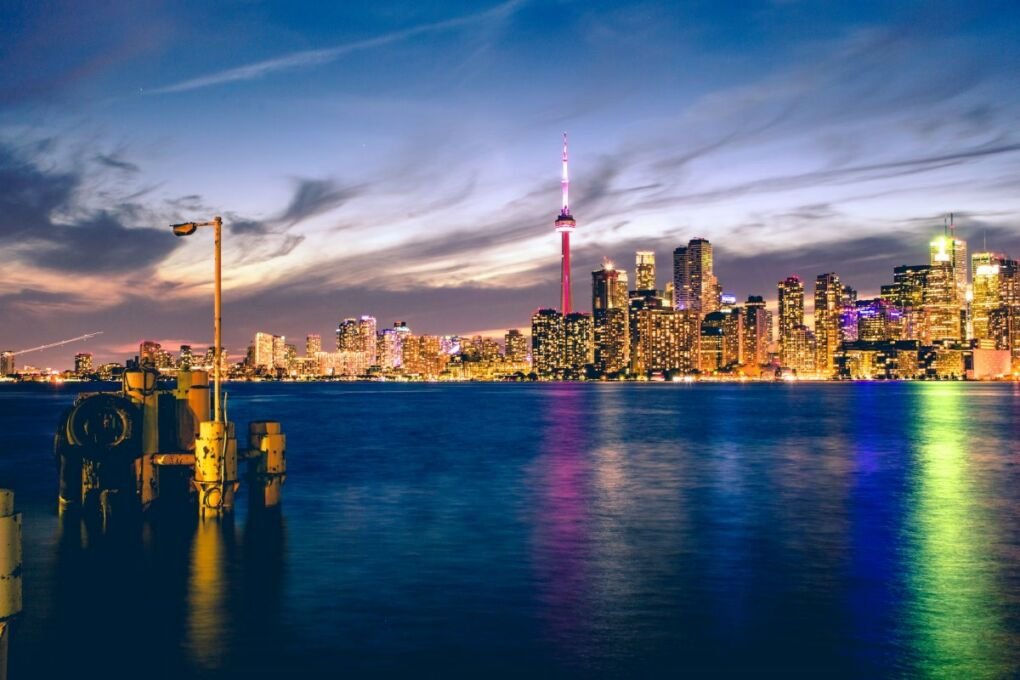 Lit-Toronto-Tower