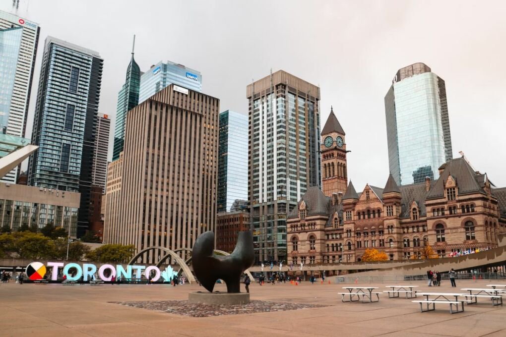 Toronto-Plaza