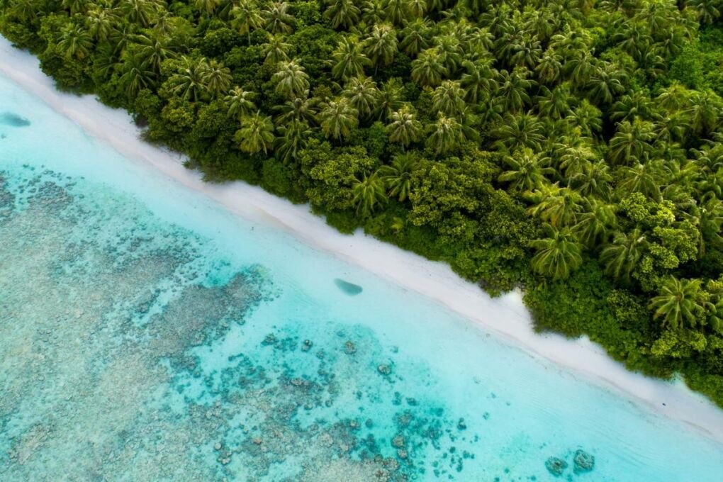 Sea and land of Dhigurah Maldives