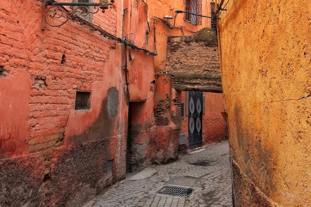 A quiet winding street in Marrakech