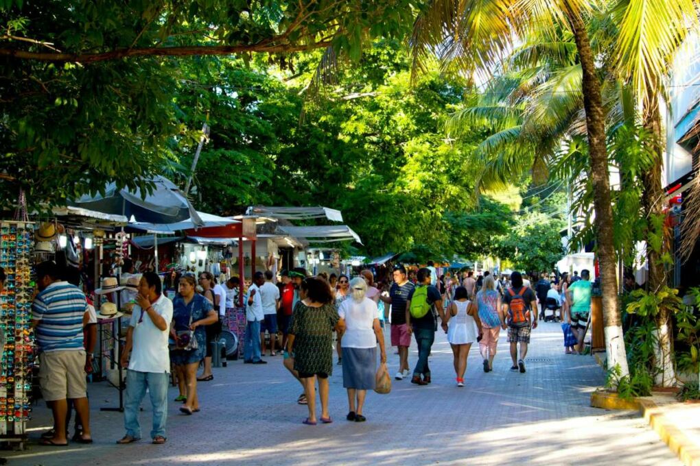 Tree lined outdoor market in Playa del Carmen