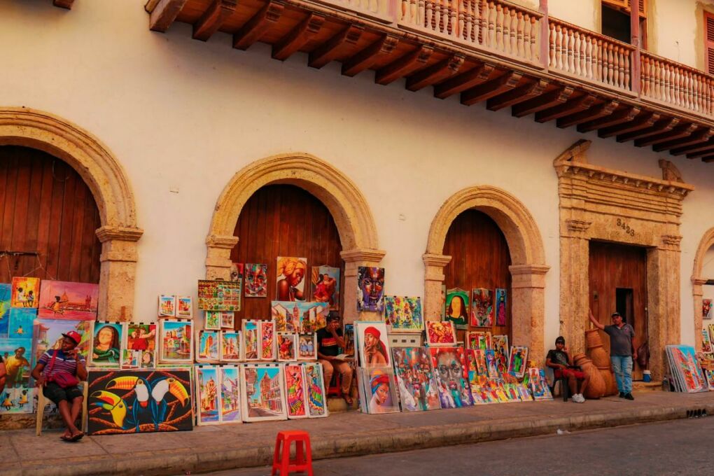 A street art market in Cartagena