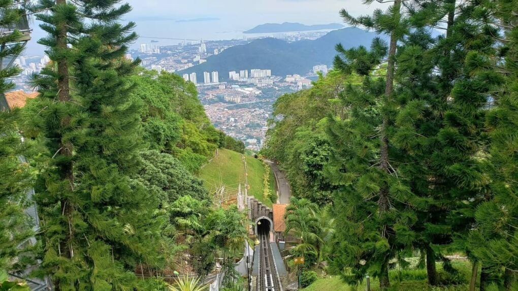 south-east-asia-bridge|bangkok-night-thailand|chiang-mai-thailand|ho-chi-minh-sunset|hoi-an|hong-kong|||penang-malaysia-railroad|phuket-beach|singapore-skyline